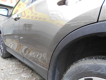Дверь Toyota RAV4 после локальной покраски