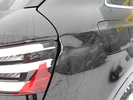 Поврежденное заднее крыло Audi Q3