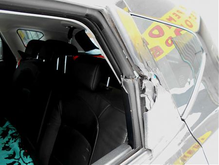 Поврежденная задняя левая дверь Nissan Qashqai