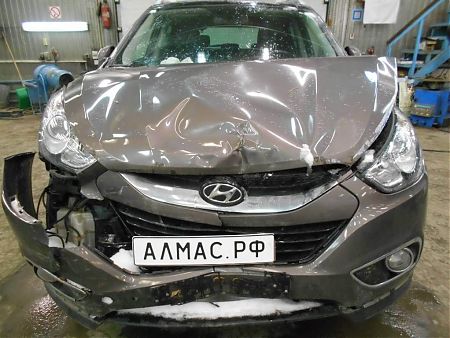 Разбитый автомобиль Hyundai ix35