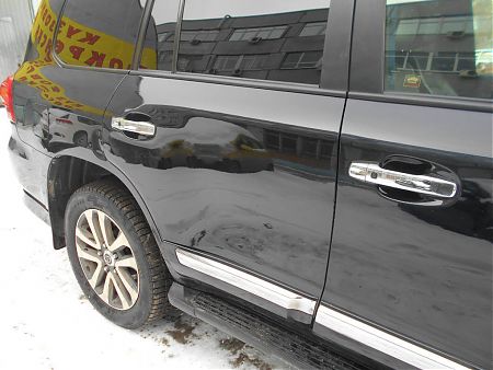 Восстановленная пассажирская дверь Toyota Land Cruiser