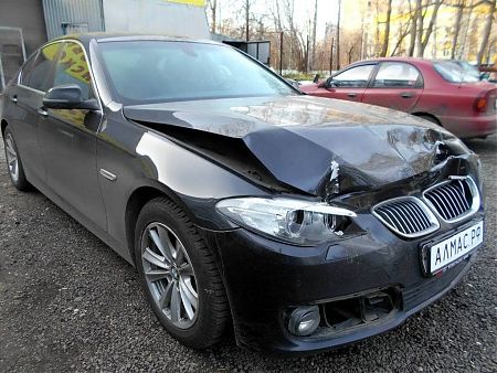 Вид BMW 5 после аварии