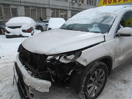 Поврежденные части автомобиля Volkswagen Tiguan